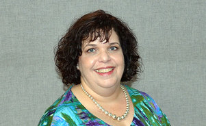 Maria Roman, Exhibit Consultant